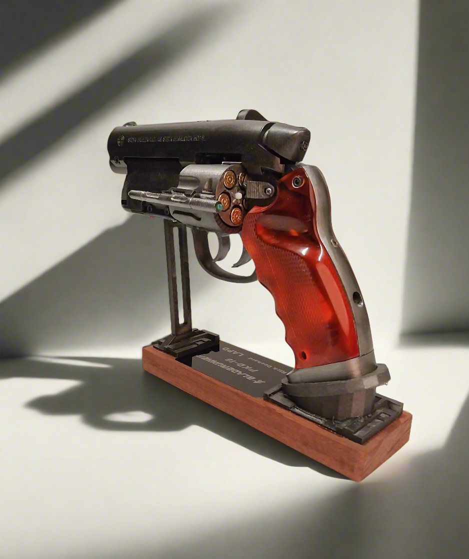 Blade runner Blaster, Blade runner, Sci-fy, Rick Deckard,replicants, Tyrell