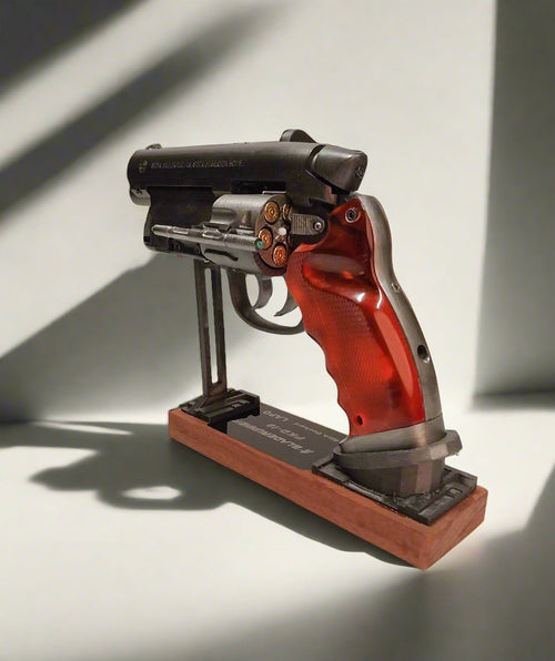 Blade runner Blaster, Blade runner, Sci-fy, Rick Deckard,replicants, Tyrell