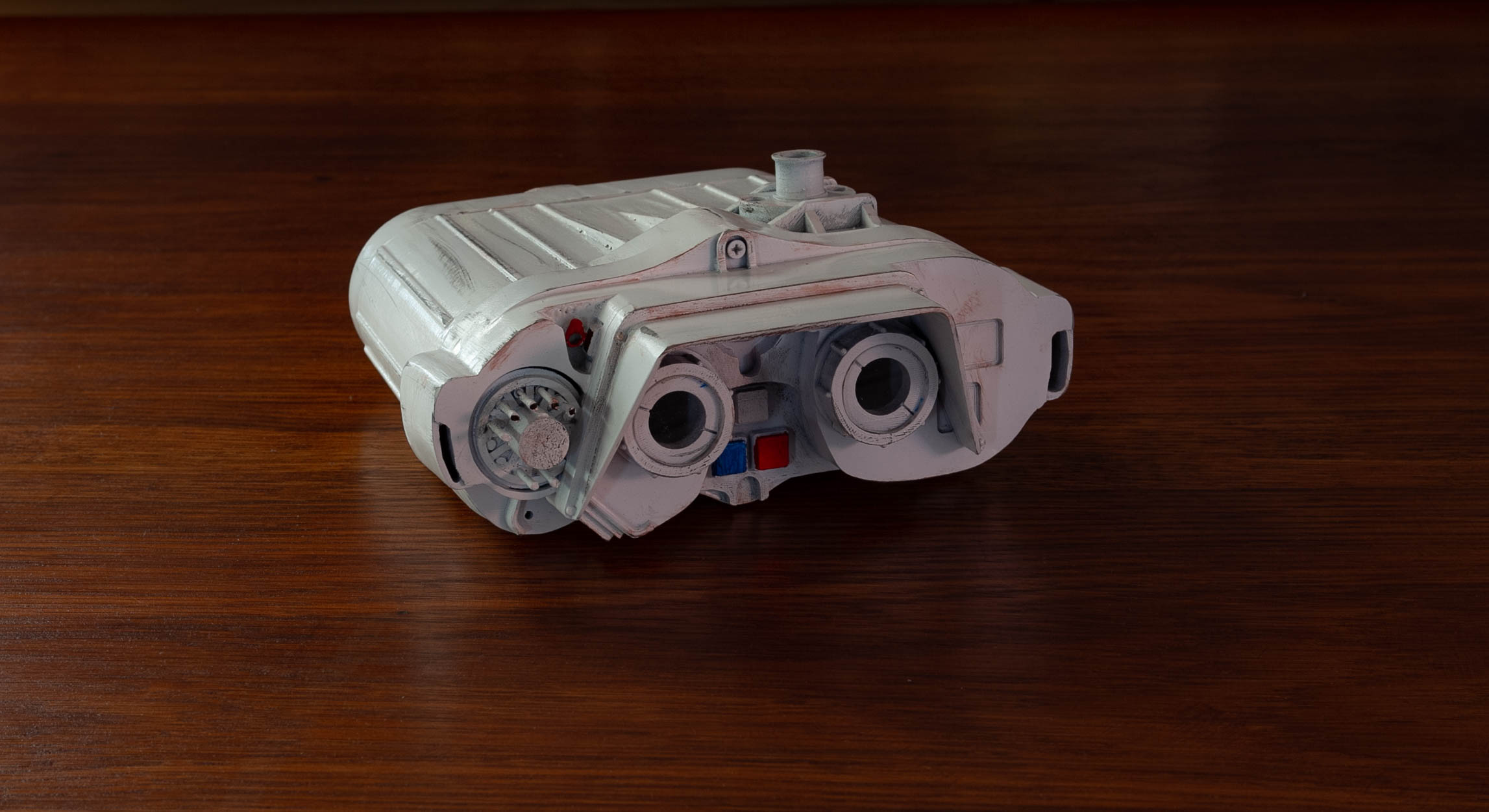 The TD2.3 Electrobinoculars
