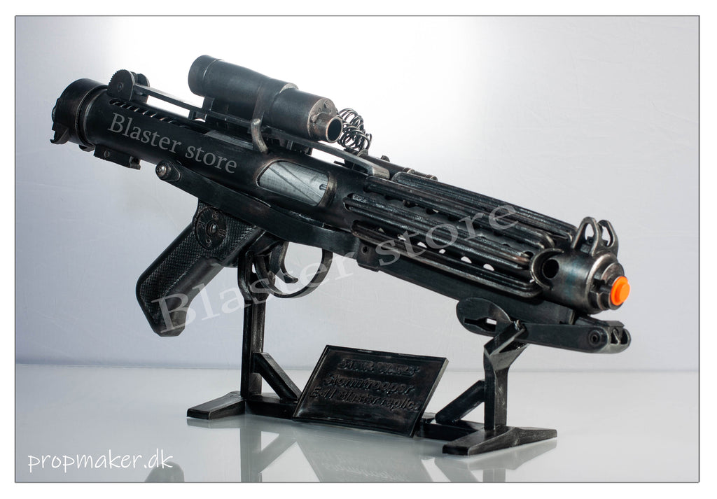 Star Wars E-11 stormtropper blaster